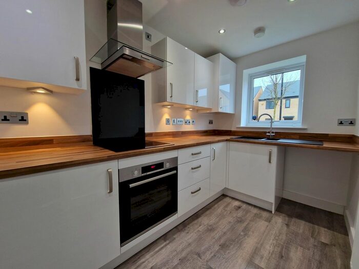 2 Bedroom Property To Rent In Swan Road, Doncaster, DN4