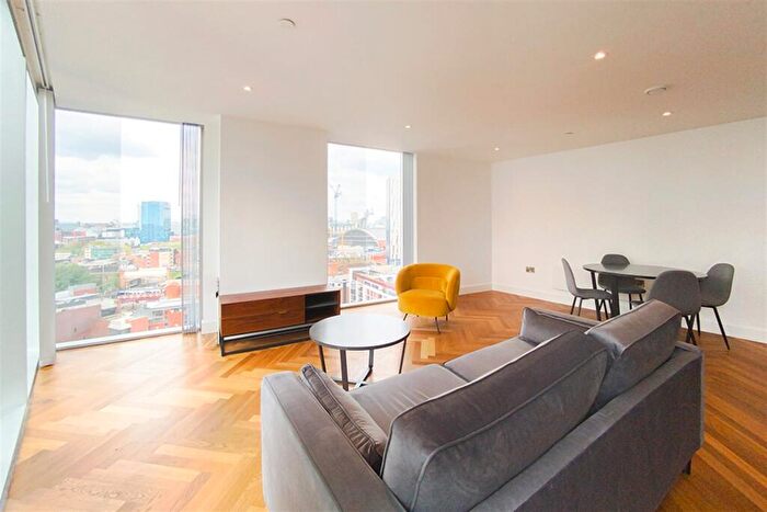 2 Bedroom Apartment To Rent In East Tower, Owen Street, M15