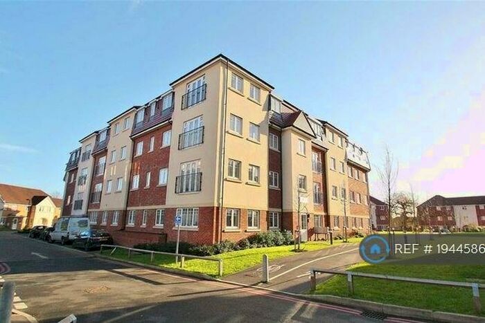 1 Bedroom Flat To Rent In Windings House, Morden, SM4