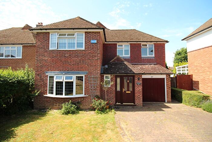4 Bedroom Detached House For Sale In Exeter Close, Tonbridge, TN10