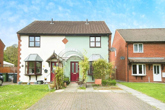 3 Bedroom Semi-Detached House For Sale In Brickham Road, Devizes, SN10