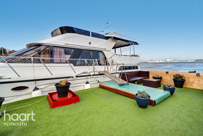 3 Bedroom House Boat For Sale In Southdown Quay, Torpoint, PL10