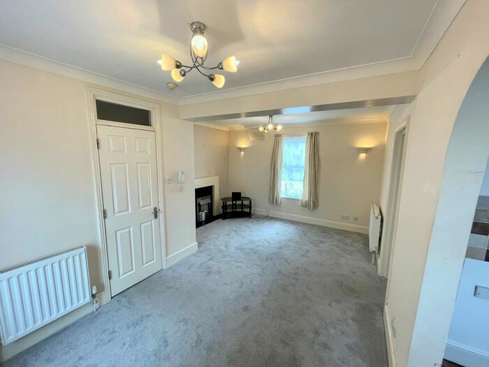 2 Bedroom Flat To Rent In London Road South, Lowestoft, NR33