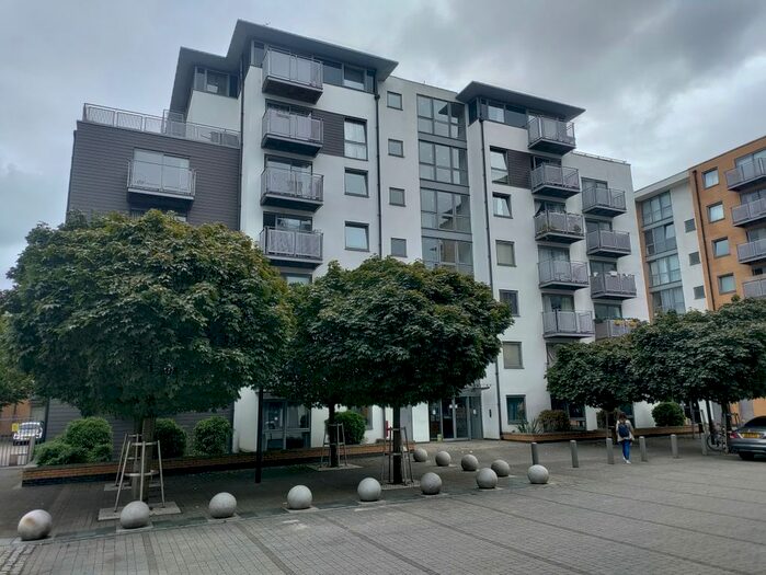 2 Bedroom Flat To Rent In Deals Gateway, London, SE13