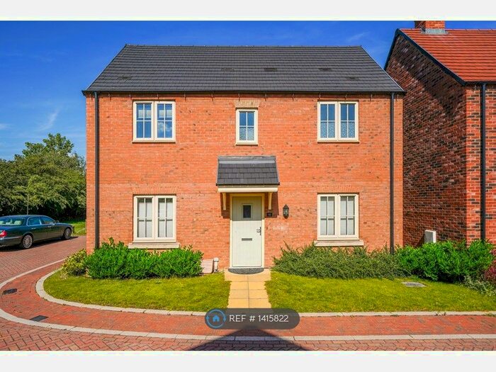 4 Bedroom Detached House To Rent In Flanders Close, Bicester, OX26