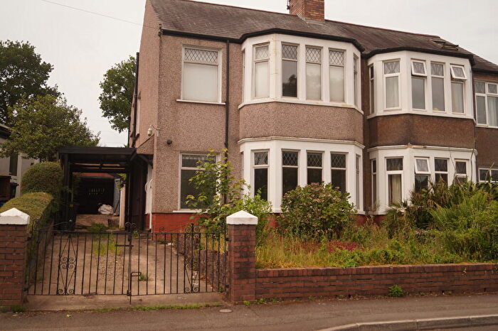 3 Bedroom Semi-Detached House For Sale In Crystal Glen, Cardiff, CF14