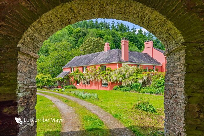 9 Bedroom Detached House For Sale In Beenleigh, Harbertonford, Totnes, TQ9