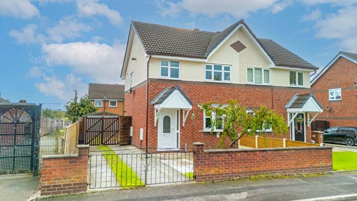 3 Bedroom Semi-Detached House For Sale In Lyme Street, Newton-Le-Willows, Merseyside, WA12