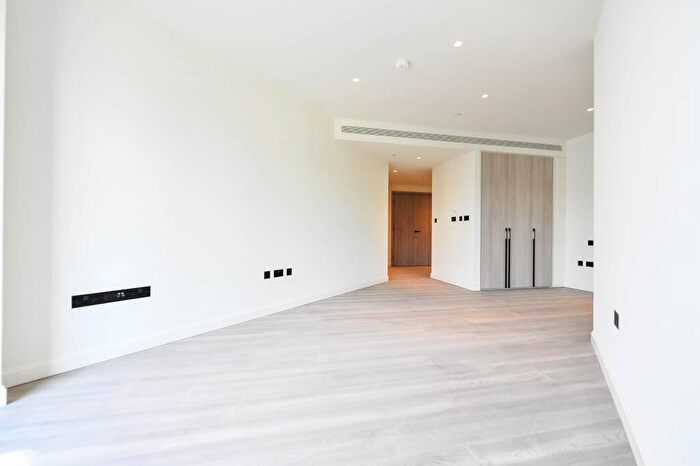 Studio To Rent In Marsh Wall, London, E14