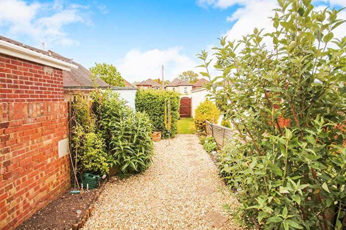 2 Bedroom Flat For Sale In Moordown, Bournemouth, BH9