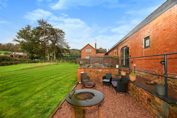 5 Bedroom Property For Sale In Ross Road, Huntley, Gloucester, GL19