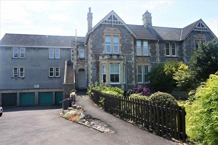 2 Bedroom Apartment To Rent In Landemann Circus, Weston-super-Mare, BS23