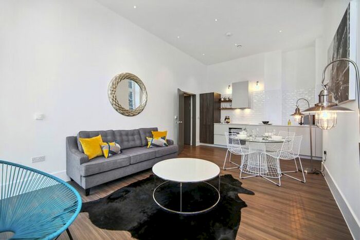 2 Bedroom Flat To Rent In Goldsmiths Row, London, E2