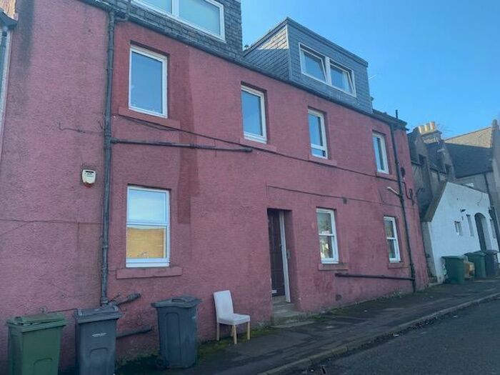 3 Bedroom Flat To Rent In Duddingston Mills, Duddingston, Edinburgh, EH8