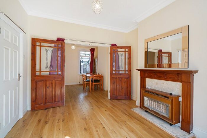 4 Bedroom Terraced House To Rent In Gresham Road, London, E6