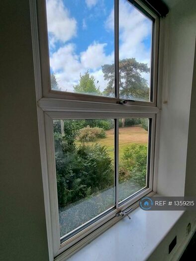 1 Bedroom Semi-Detached House To Rent In Stourbridge, Stourbridge, DY9