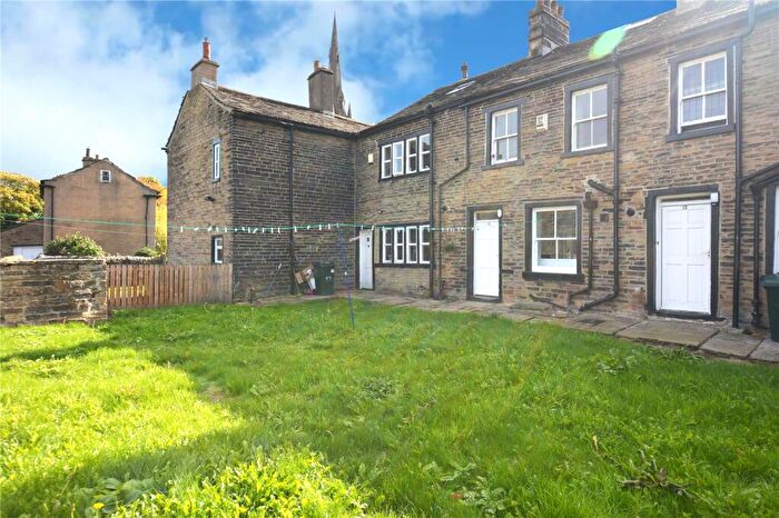 3 Bedroom Terraced House To Rent In Little Horton Green, Bradford, West Yorkshire, BD5