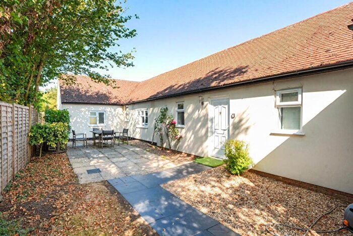 4 Bedroom Detached Bungalow To Rent In Oving Road, Whitchurch, Aylesbury, HP22