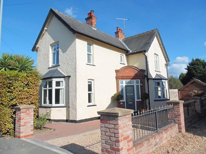 2 Bedroom Detached House For Sale In New Road, Sutton Bridge, Spalding, Lincolnshire, PE12