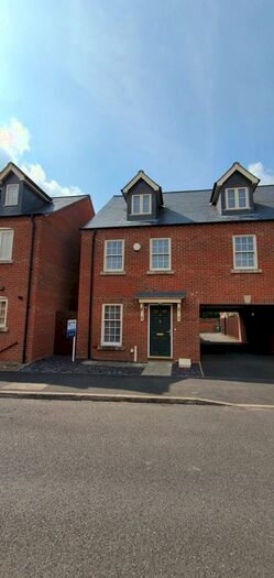 4 Bedroom Semi-Detached House To Rent In King Henry Chase, Peterborough, Cambridgeshire, PE3