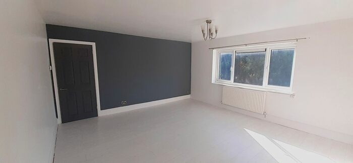 1 Bedroom Flat To Rent In School Road, Sheffield, S35