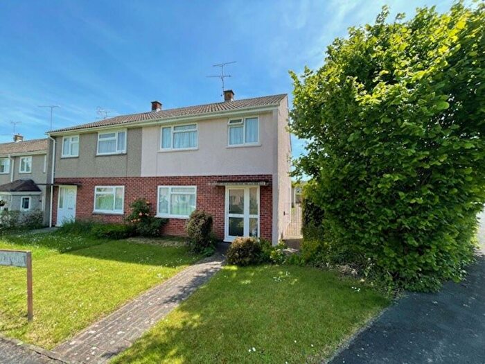 3 Bedroom Terraced House For Sale In Wye Court, Thornbury, BS35