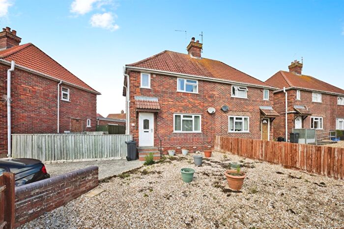 3 Bedroom End Of Terrace House For Sale In Marl Close, Yeovil, BA21