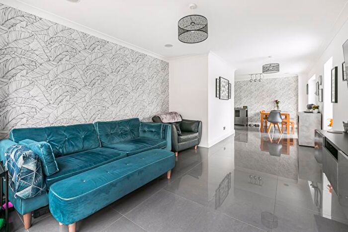 4 Bedroom Detached House For Sale In Nathanial Close, Shenley Church End, Milton Keynes, MK5