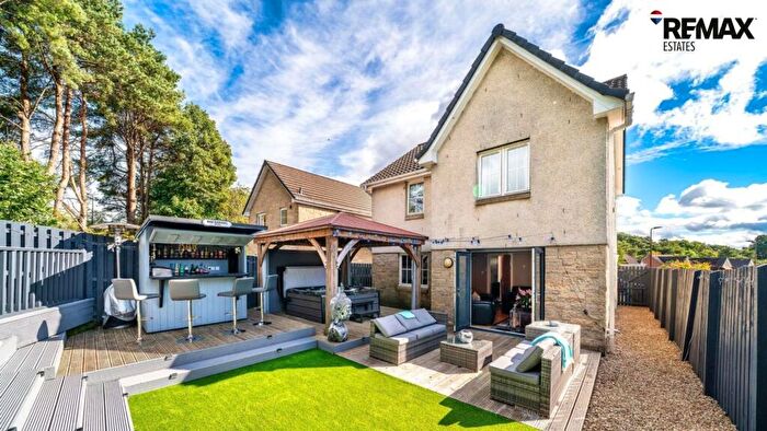 3 Bedroom Detached House For Sale In Buchanan Crescent, Livingston, EH54