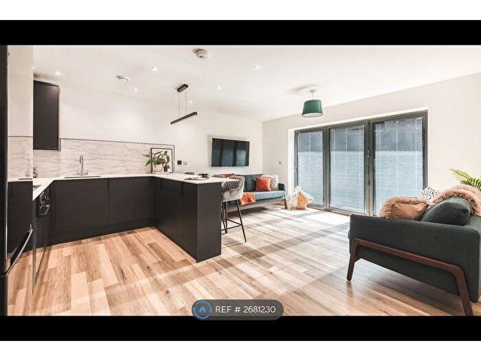 4 Bedroom Semi-Detached House To Rent In Radbourne Street, Derby, DE22