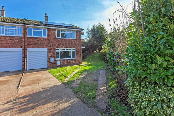 4 Bedroom Semi-Detached House To Rent In Vineyard Crescent, Rainham, Kent, ME8