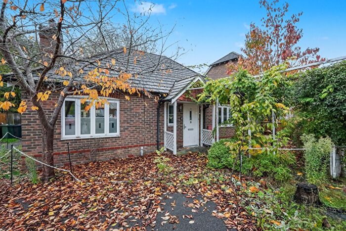 2 Bedroom Bungalow For Sale In Greyhound Chase, Singleton, Ashford, TN23