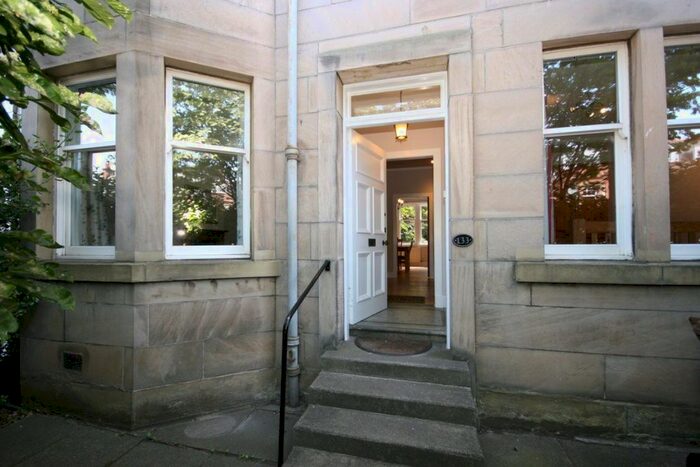 2 Bedroom Flat To Rent In Comely Bank Road, Edinburgh, EH4