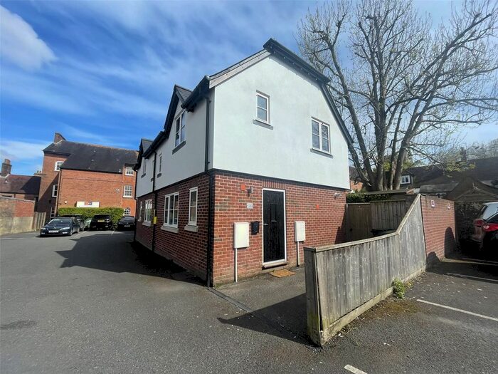 2 Bedroom Semi-Detached House To Rent In Corn Market, Wimborne, BH21