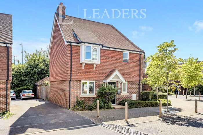 2 Bedroom Apartment To Rent In Barncroft Drive, Lindfield, RH16