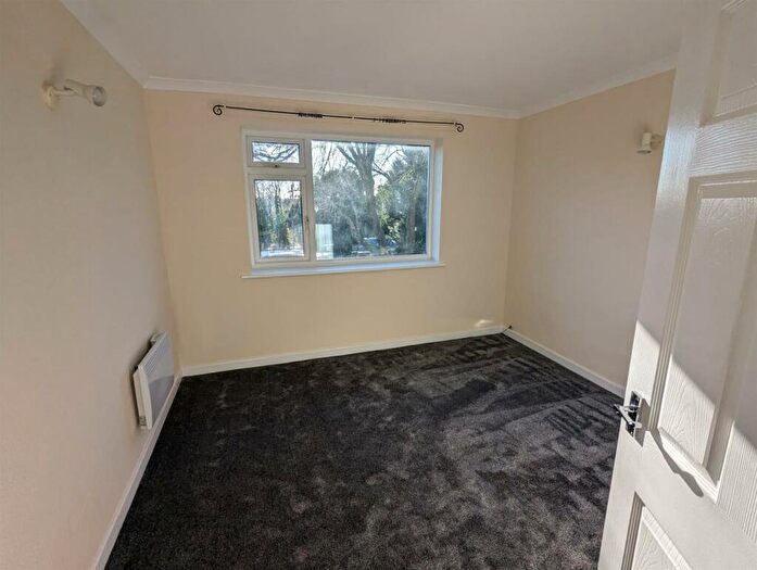 2 Bedroom Apartment To Rent In Wingate Close, Kings Norton, Birmingham, B30