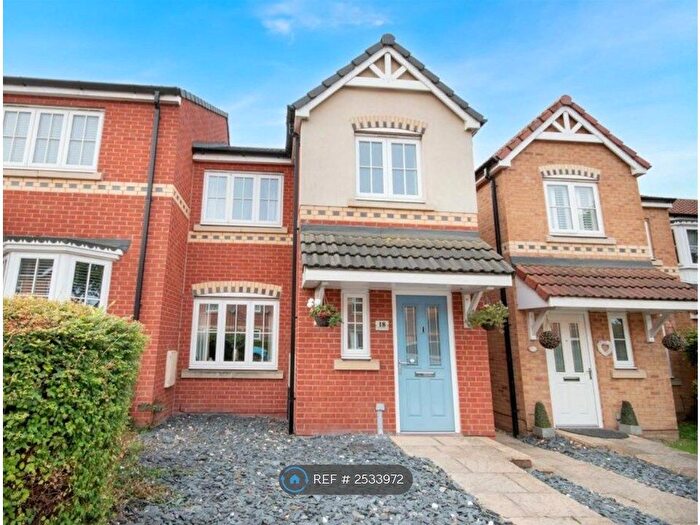 3 Bedroom Terraced House To Rent In Scrooby Road, Harworth, Doncaster, DN11