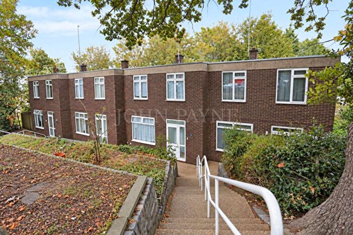 3 Bedroom Terraced House To Rent In Felspar Close London, SE18