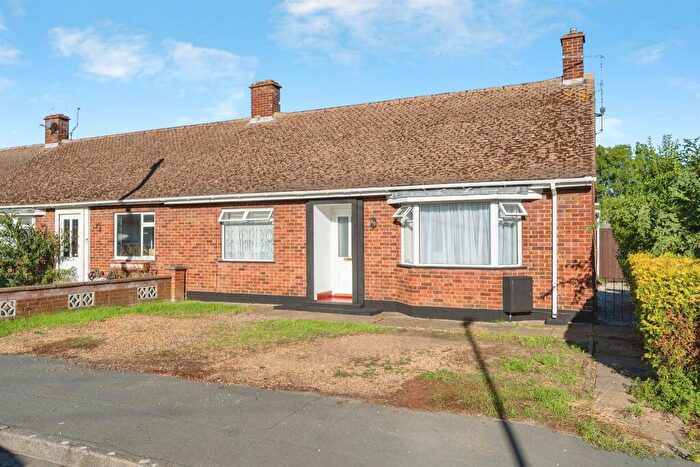 2 Bedroom Terraced Bungalow For Sale In Deerfield Road, March, PE15