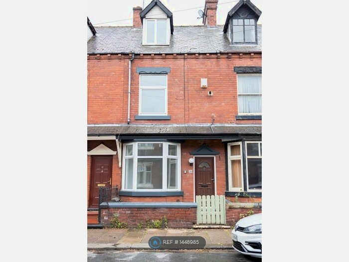4 Bedroom Terraced House To Rent In Horne Street, Wakefield, WF2