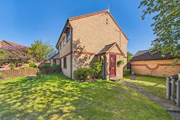 3 Bedroom Semi-Detached House For Sale In Primrose Close, Thetford, IP24