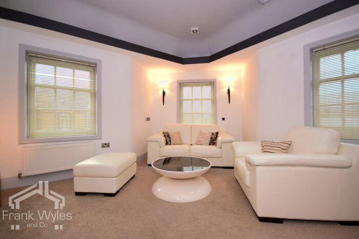 2 Bedroom Flat To Rent In Orchard Road, Lytham St Annes, Lancashire, FY8