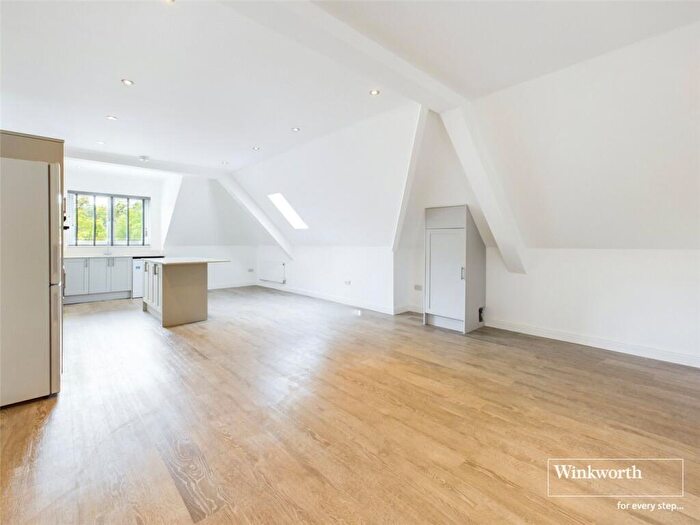 3 Bedroom Apartment To Rent In Finchampstead Road, Finchampstead, Wokingham, Berkshire, RG40