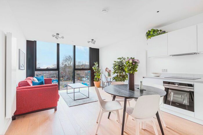 1 Bedroom Flat To Rent In Highgate Hill, London, N19