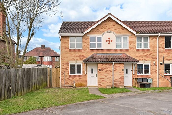 2 Bedroom End Terrace House For Sale In Rainsborough Way, York, YO30