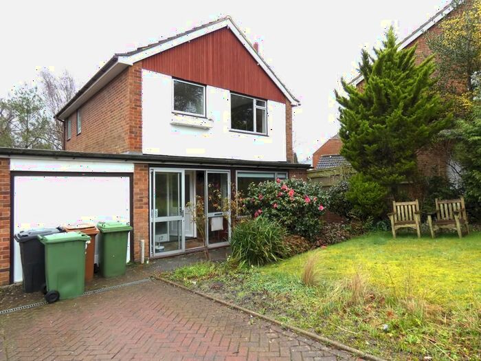 3 Bedroom Semi-Detached House To Rent In Wheatfield Drive, Cranbrook, Kent, TN17