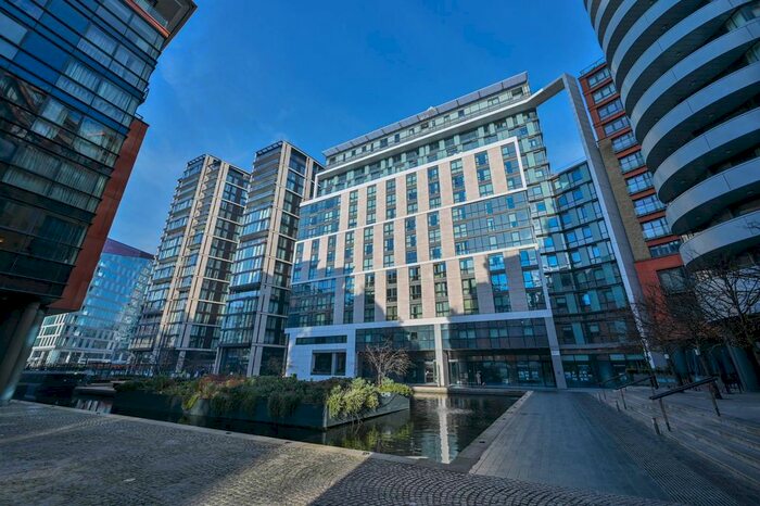 3 Bedroom Flat To Rent In Merchant Square East, Paddington, London, W2