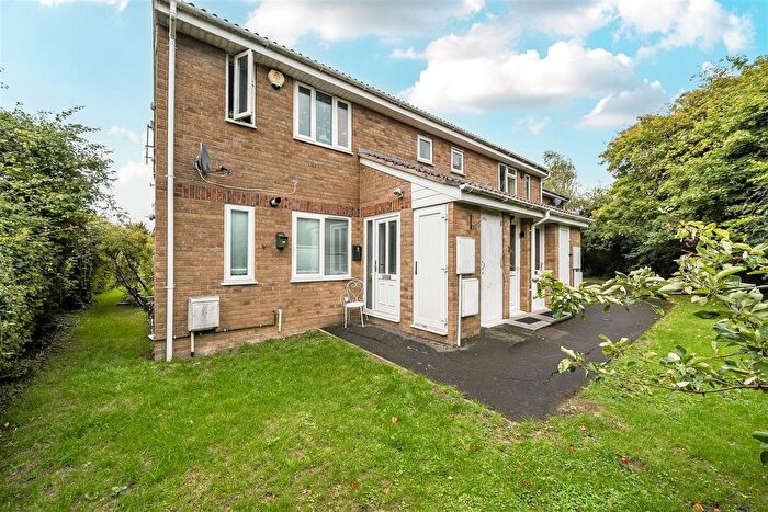 1 Bedroom Flat For Sale In Ellan Hay Road, Bradley Stoke, Bristol, BS32