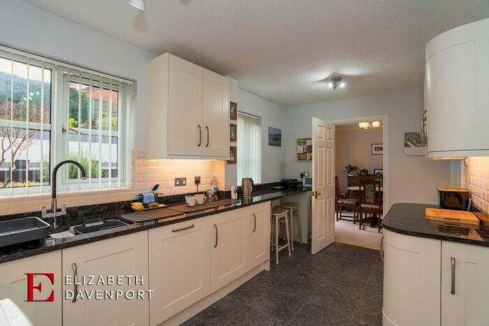 4 Bedroom Detached House For Sale In Greenland Court, Allesley Green, Coventry, CV5