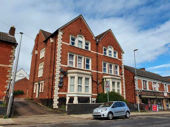 Flat To Rent In Greystones House, Montagu Street, Kettering, Northants, NN16